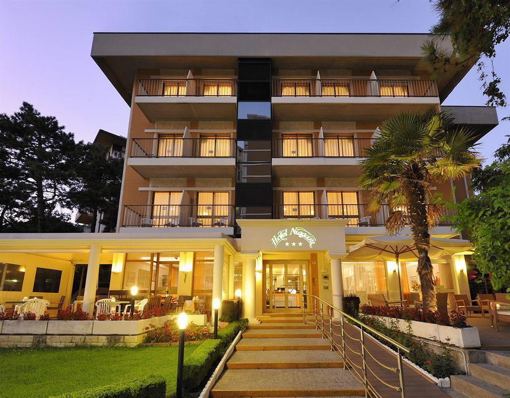 Hotel Niagara Lignano Sabbiadoro Eksteriør billede